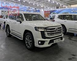 تۆیۆتا لاند کروزەر